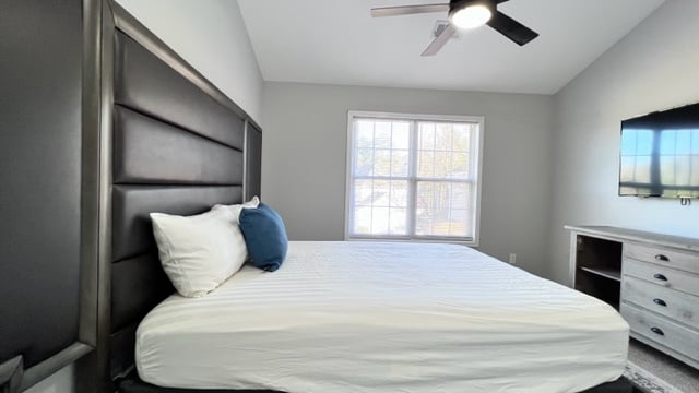 Building Photo - 2003 Clearstream Overlook