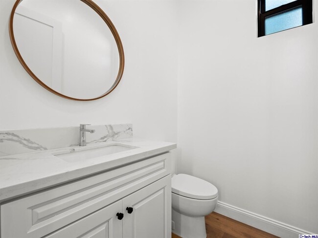 Building Photo - 214 N Orchard Dr