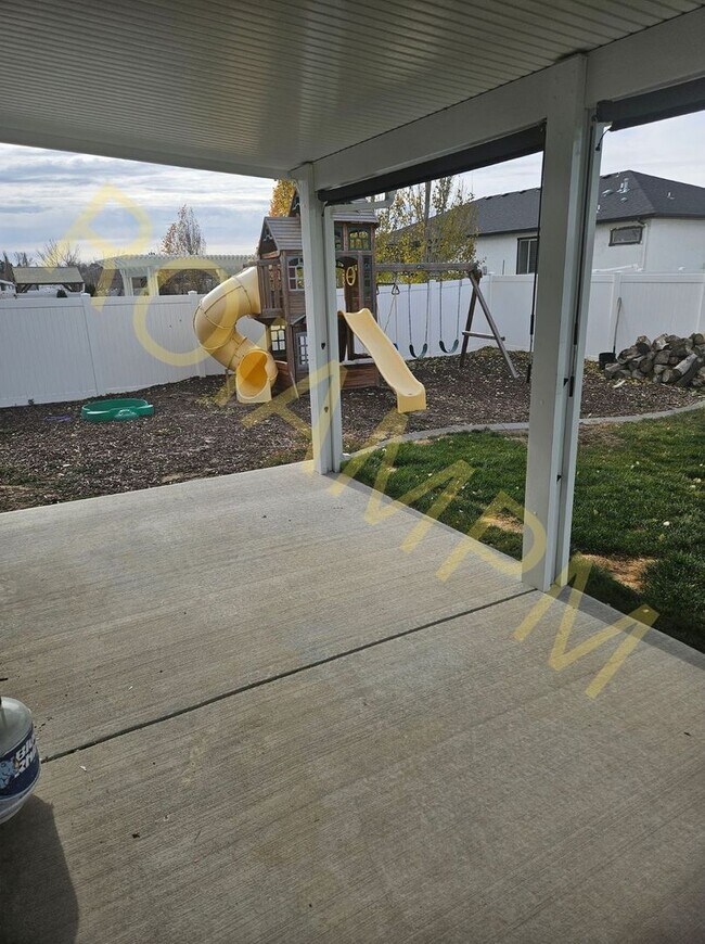 Building Photo - Spacious 3-Bed, 2-Bath Home with Bonus Room – Heyburn, ID