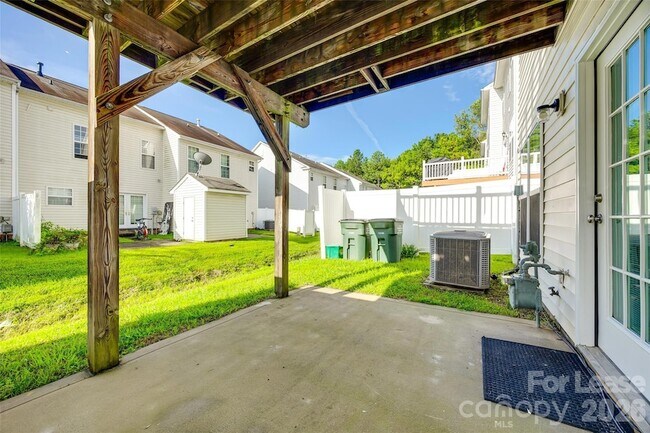 Building Photo - 12326 Verdant Ct