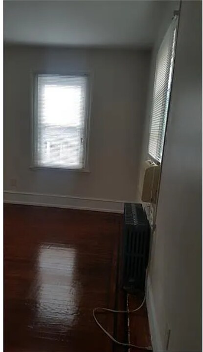 Building Photo - 6121 Walton Ave
