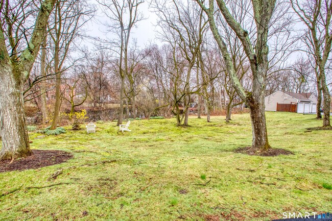 Building Photo - 51 Old Kings Hwy