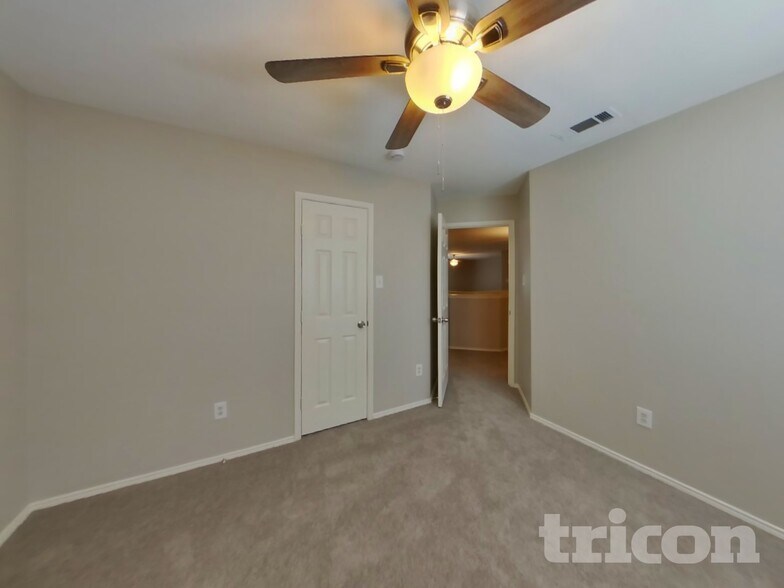 Building Photo - 1505 Yellowbird Ct