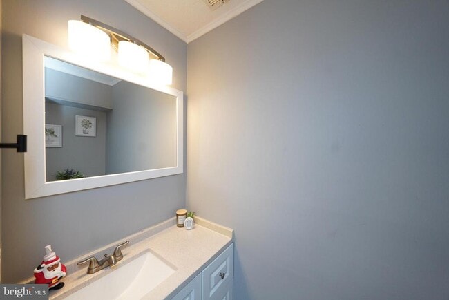Building Photo - 4120 Lancaster Cir