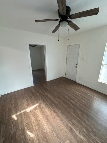 Building Photo - 203 Sonora St