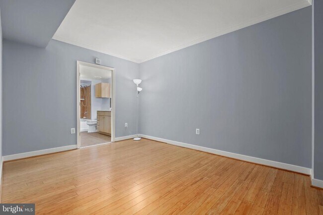 Building Photo - 631 D St NW