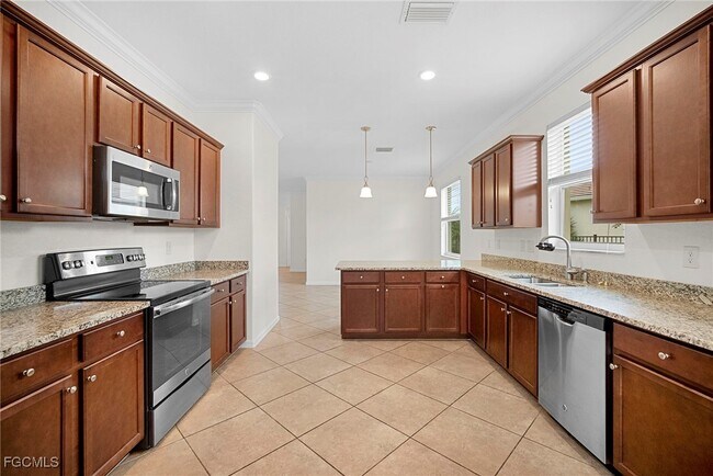 Building Photo - 15699 Angelica Dr