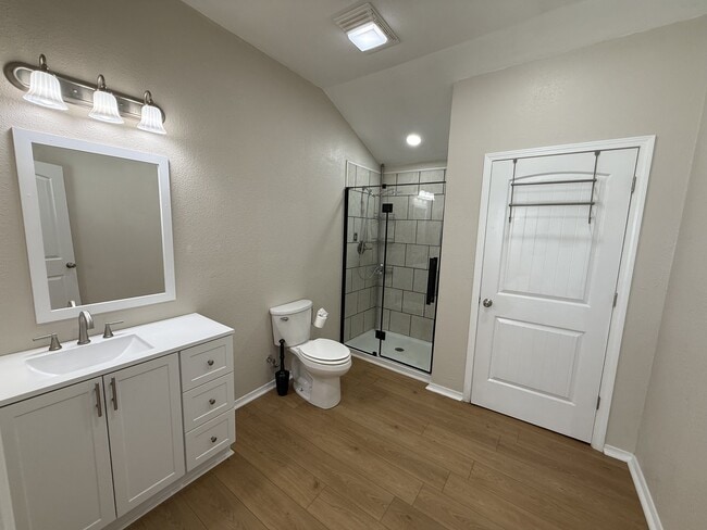 Building Photo - 19 Aspen Cir