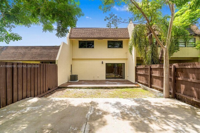 Building Photo - 28015 SW 143rd Ct