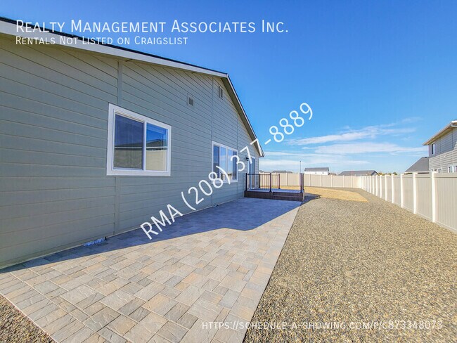 Building Photo - 13234 S Catawba River Ave