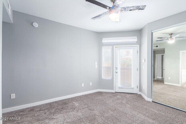 Building Photo - 2992 N Miller Rd