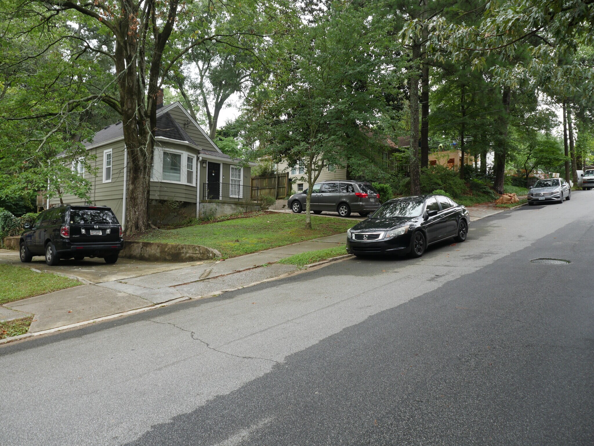 Front of the house - 1065 Atlantic Dr NW