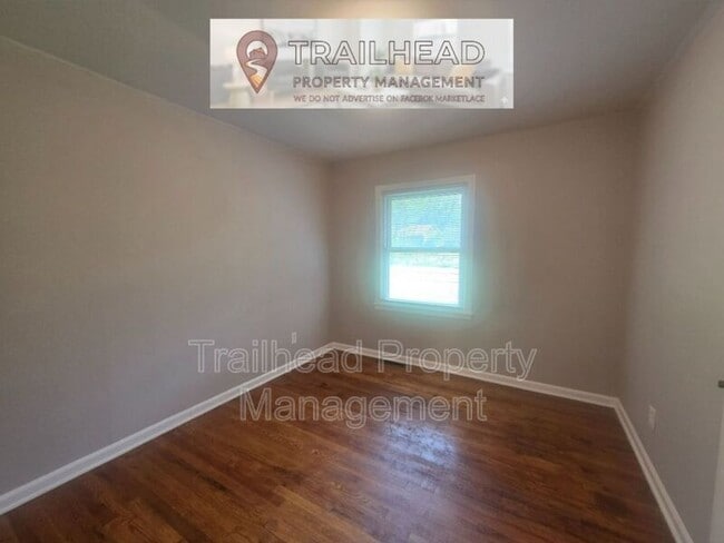 Building Photo - 13629 Applewood Dr