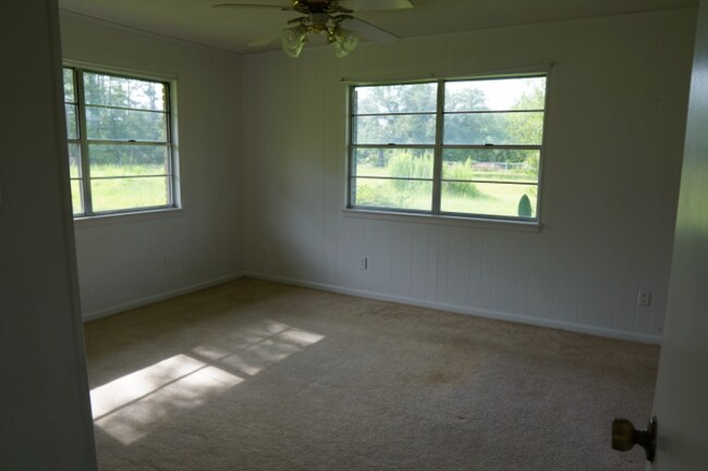 Building Photo - 14379 Duckworth Rd