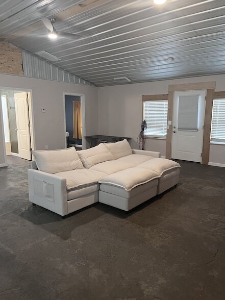 Building Photo - 769 Hardy Rd