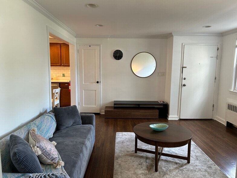 Building Photo - 445 Morris Ave