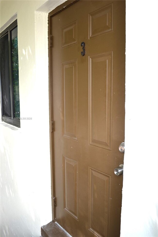 Building Photo - 1035 SW 4th St