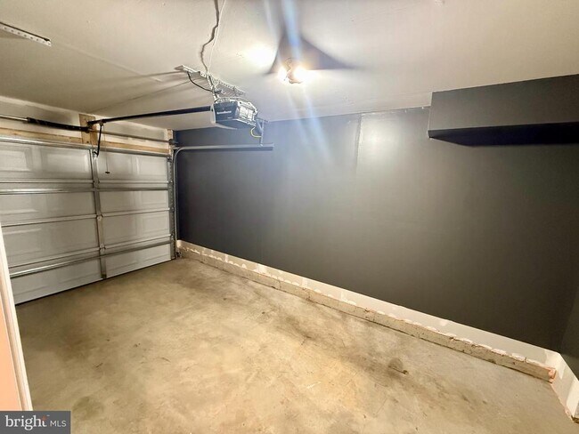 Building Photo - 70 Caswell Dr