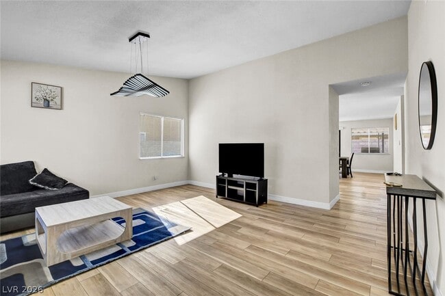 Building Photo - 6009 W Carpenteria Way