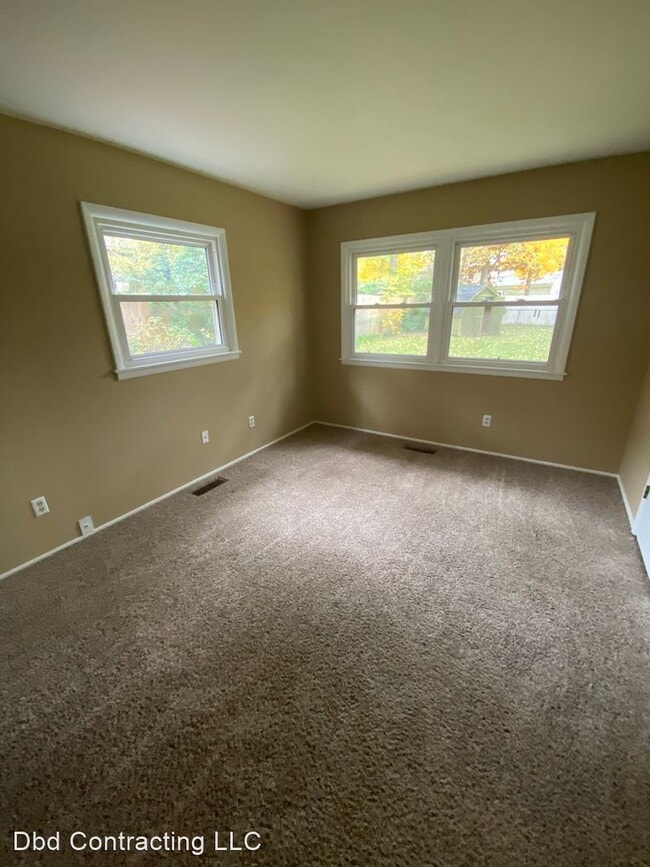 Building Photo - 3 br, 1.5 bath House - 2812 Inwood Dr