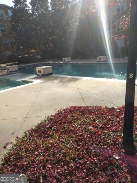 Building Photo - 10 Perimeter Summit Blvd