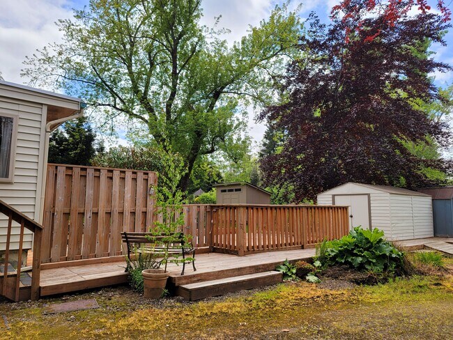 Building Photo - 11071 SE 242nd Ave