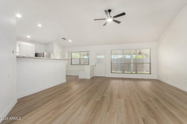 Building Photo - 7139 W McRae Way