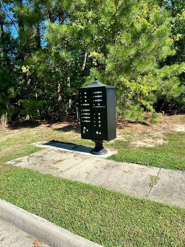 Building Photo - 2157 Kennington Pkwy N