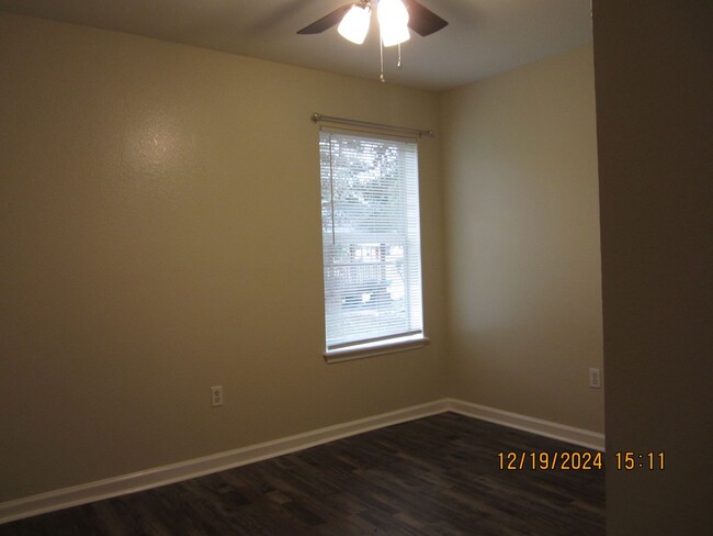 Building Photo - 2BR/1BA Home in Long Beach.  Rent is $950