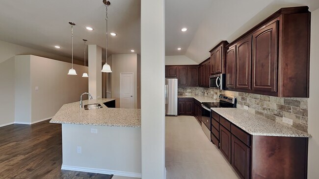 Building Photo - 10125 Boxelder Dr