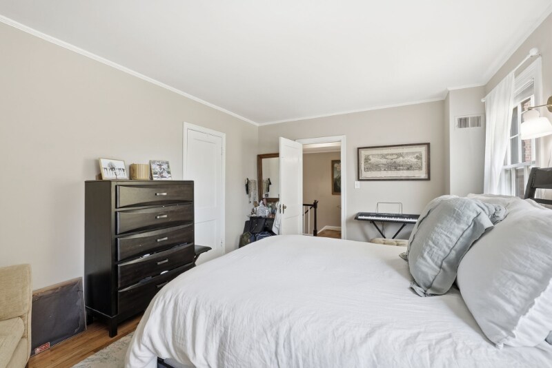 Building Photo - 2700 13th Rd S