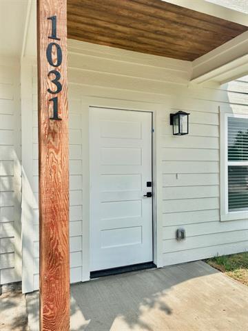 Building Photo - 1031 W Coffin St