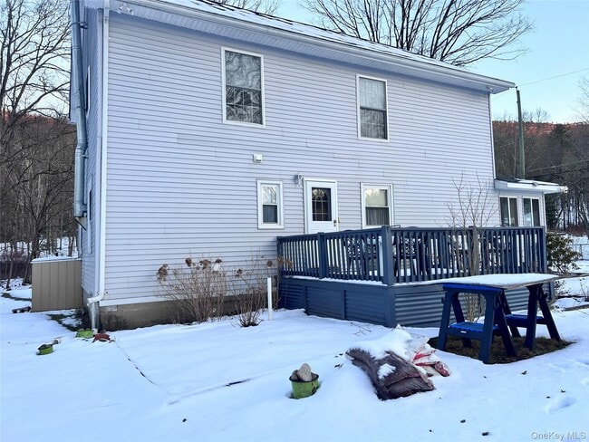 Building Photo - 13 Herlings Rd