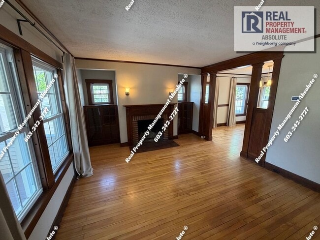 Building Photo - Bright & Updated 3-Bed in Manchester’s East Side