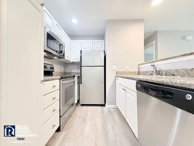 Building Photo - 2609 S 272nd St