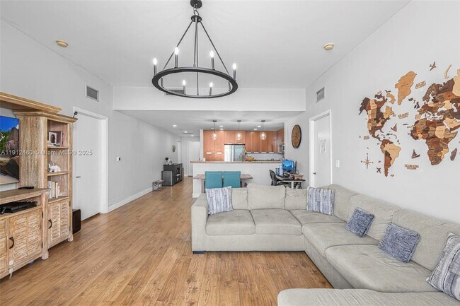 Building Photo - 7901 Hispanola Ave