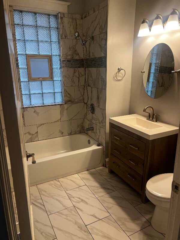 Building Photo - 6938 S Green St