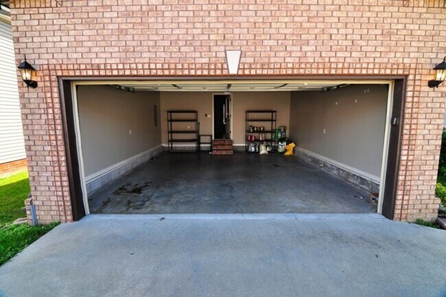 Building Photo - 1462 Cobra Ln