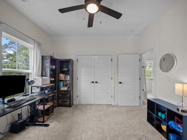 Building Photo - 408 Celtic Ash St