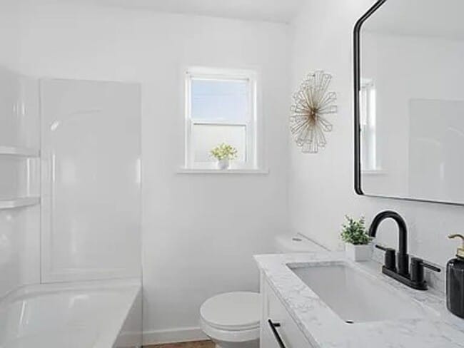 Building Photo - North Spokane 4 Bed, 2 Bath Single Family Home Available Now!