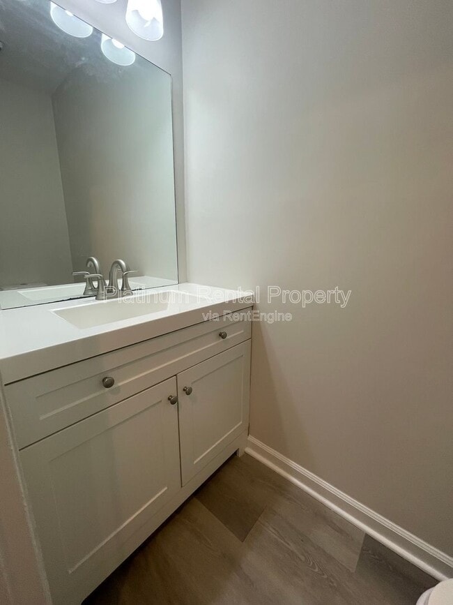 Building Photo - 1052 Westfield Trace