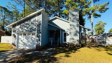 Building Photo - Middle Creek