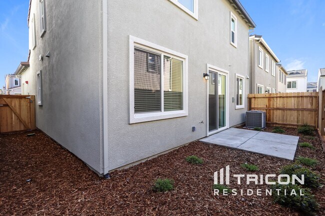 Building Photo - 2646 Miller Run Ln