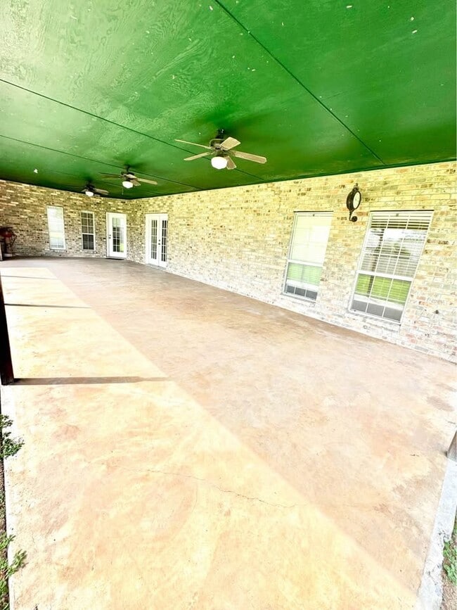 Building Photo - 1110 Athens Dr