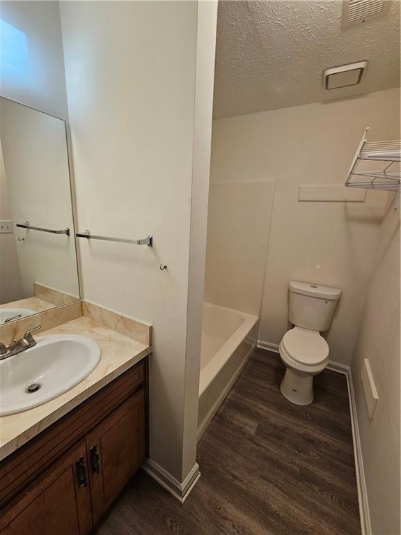 Building Photo - 2460 Washington St