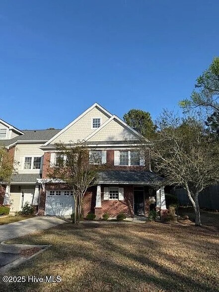 Building Photo - 3347 Jasper Pl