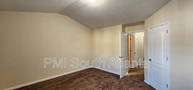 Building Photo - 6864 Mountain Cir