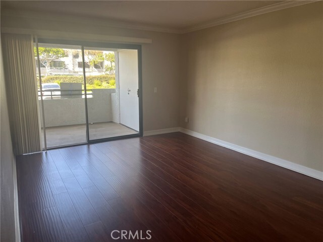 Building Photo - 220 Nice Ln