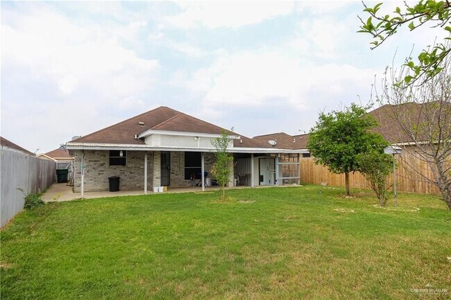 Building Photo - 917 W Toffee Dr