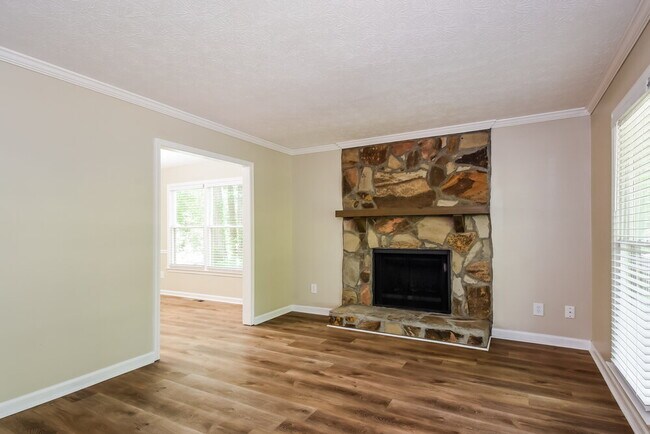 Building Photo - 2984 Leasa Ct